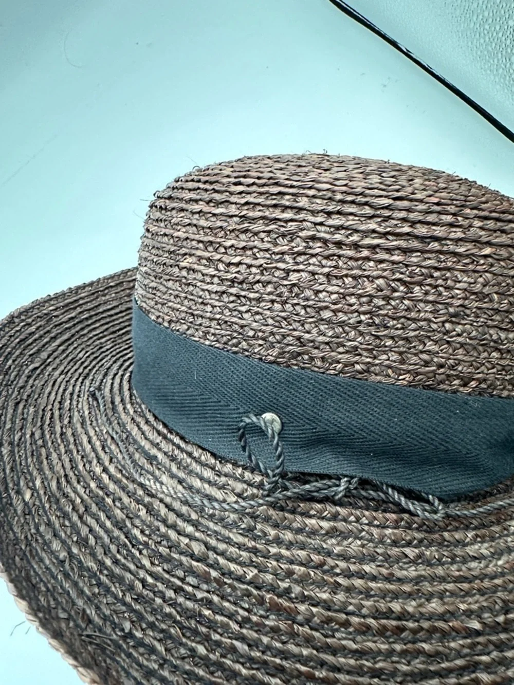 Helen Kaminski Brown Raffia Hat Fits like a small Excellent Like New